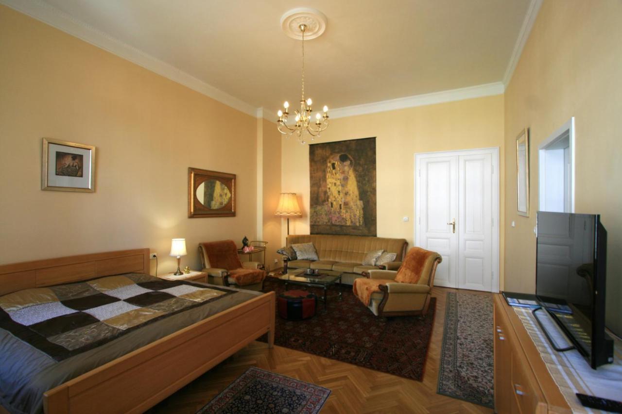 Apartment No. 20 Jaltska 3 كارلوفي فاري المظهر الخارجي الصورة