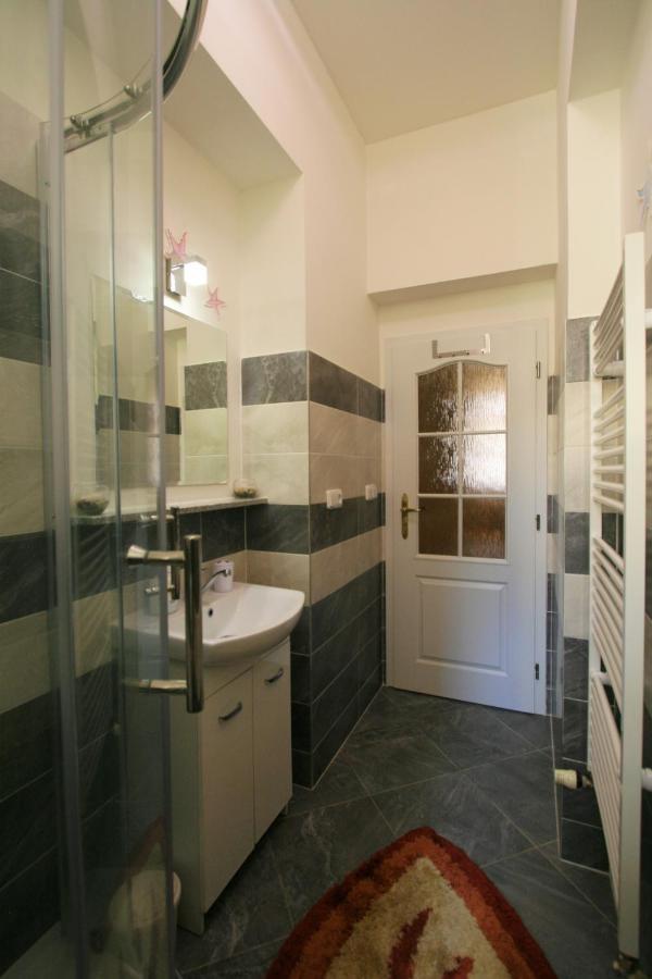 Apartment No. 20 Jaltska 3 كارلوفي فاري المظهر الخارجي الصورة